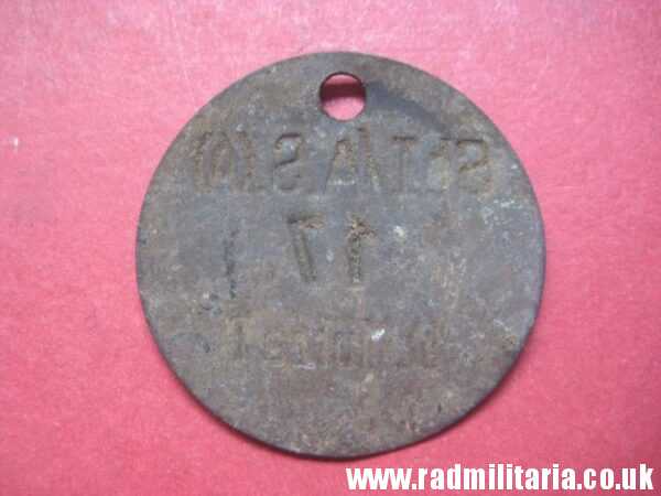 & WW2 unknown German Wehrmacht uniform DOG TAG: "St.I/A.S.(A) 17 D.Mutze" - metal detecting find. - Image 7