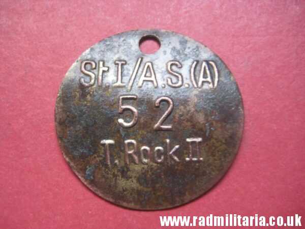 & WW2 unknown German Wehrmacht uniform DOG TAG: "St.I/A.S.(A) 52 T.Rock II" - metal detecting find. - Image 2