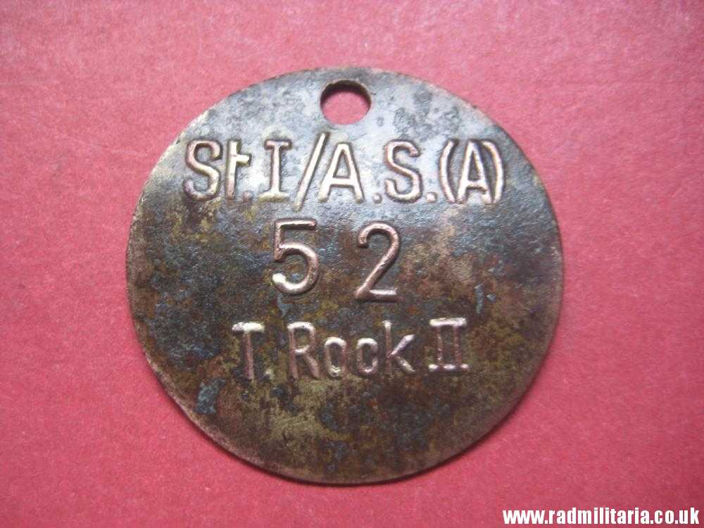 & WW2 unknown German Wehrmacht uniform DOG TAG: "St.I/A.S.(A) 52 T.Rock II" - metal detecting find. - Image 2