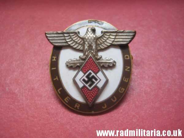 & WW2 very rare HJ ENAMEL BADGE - HitlerJugend: Decoration of the High Command of the HJ for Distinguished Foreigners. - Image 2