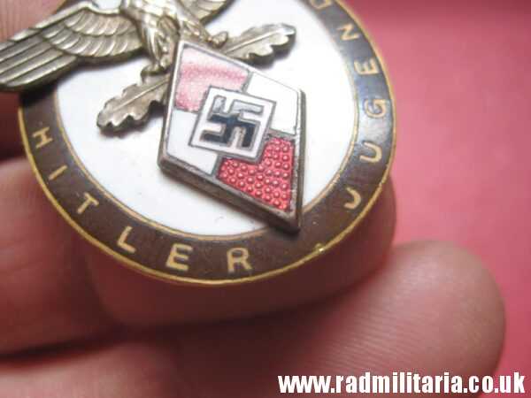 & WW2 very rare HJ ENAMEL BADGE - HitlerJugend: Decoration of the High Command of the HJ for Distinguished Foreigners. - Image 5