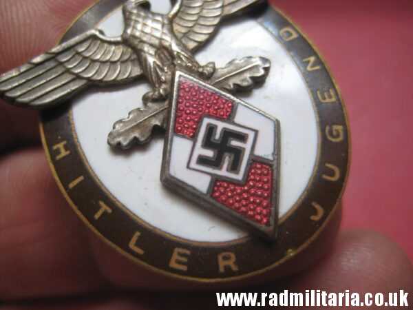 & WW2 very rare HJ ENAMEL BADGE - HitlerJugend: Decoration of the High Command of the HJ for Distinguished Foreigners. - Image 6