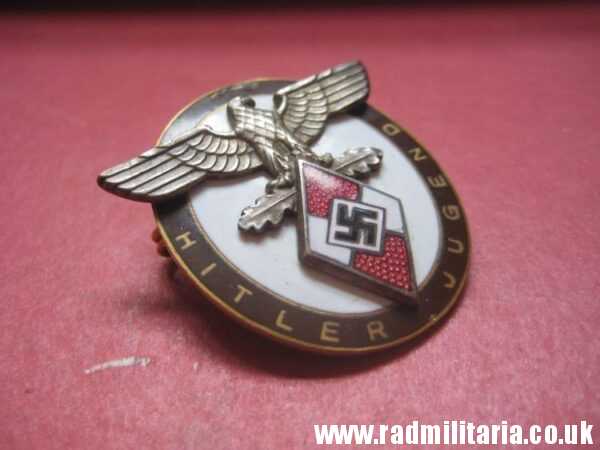 & WW2 very rare HJ ENAMEL BADGE - HitlerJugend: Decoration of the High Command of the HJ for Distinguished Foreigners.