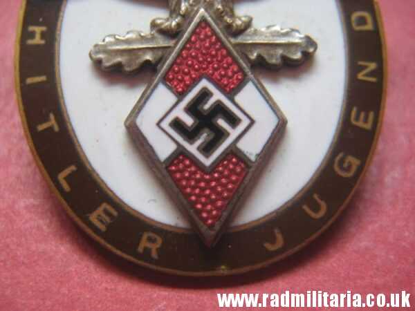 & WW2 very rare HJ ENAMEL BADGE - HitlerJugend: Decoration of the High Command of the HJ for Distinguished Foreigners. - Image 13