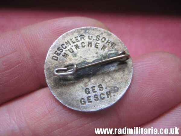 & WW2 original German EARLY NSDAP ENAMEL membership BADGE maker: DESCHLER u. SOHN Munchen. - Image 3
