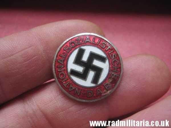 & WW2 original German EARLY NSDAP ENAMEL membership BADGE maker: DESCHLER u. SOHN Munchen. - Image 9