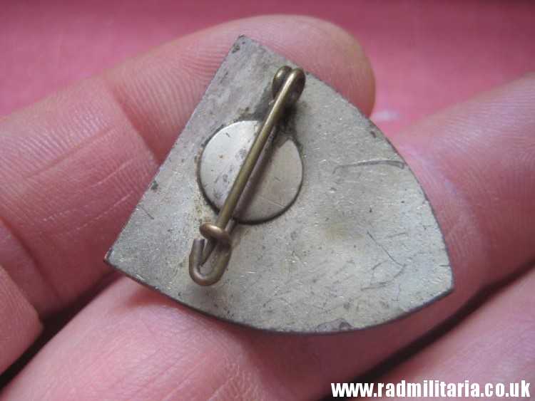 & WW2 unknown German ENAMEL BADGE - BERLIN 1934, good condition. - Image 4