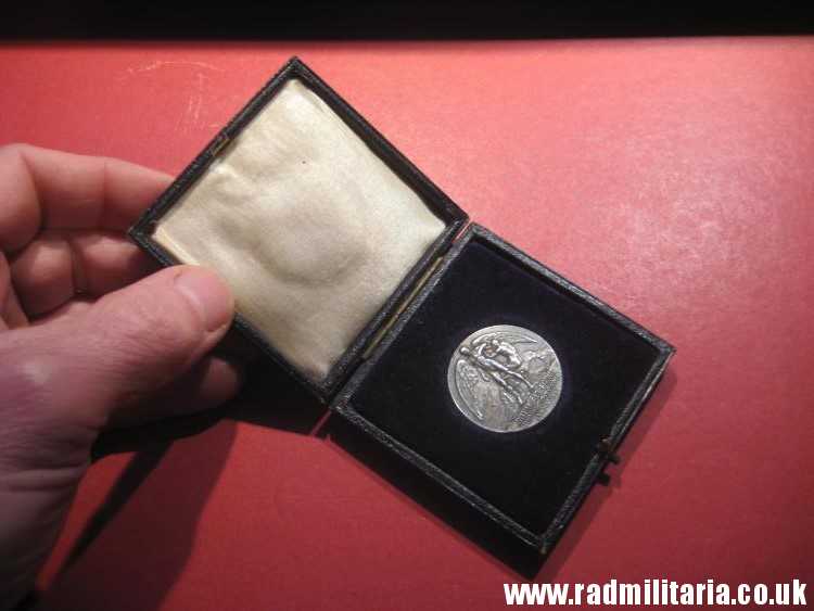 & original WW2 Royal Air Force RAF MEDAL with box. - Image 15