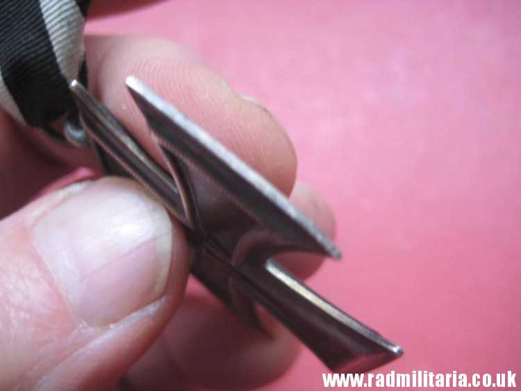 & original WW1 German IRON CROSS 2nd class in good condition NO maker marks - genuine !! - Image 4