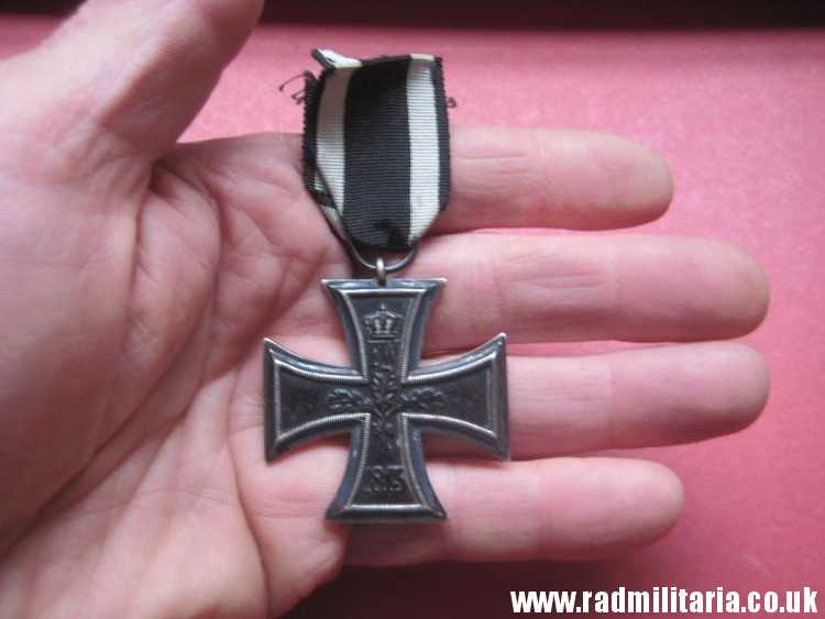 & original WW1 German IRON CROSS 2nd class in good condition NO maker marks - genuine !! - Image 8