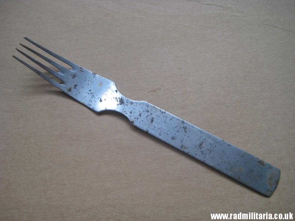 & WW2 original German FORK with Eagle marked: GAG 41 stainless steel - 3RD REICH CUTLERY. - Image 2