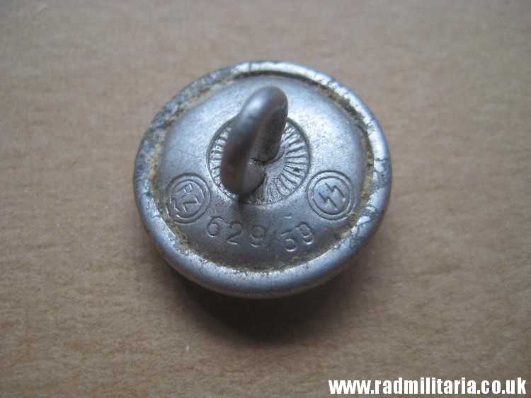 & WW2 German WAFFEN SS Tunic BUTTON - RZM 629/39 SS, very RARE !! - Image 2