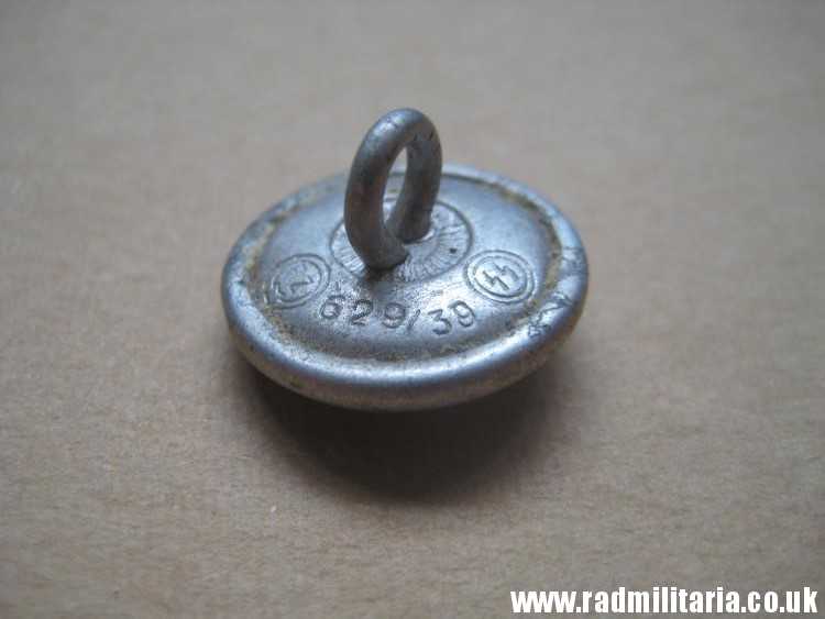 & WW2 German WAFFEN SS Tunic BUTTON - RZM 629/39 SS, very RARE !! - Image 4