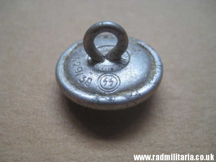 & WW2 German WAFFEN SS Tunic BUTTON - RZM 629/39 SS, very RARE !! - Image 5