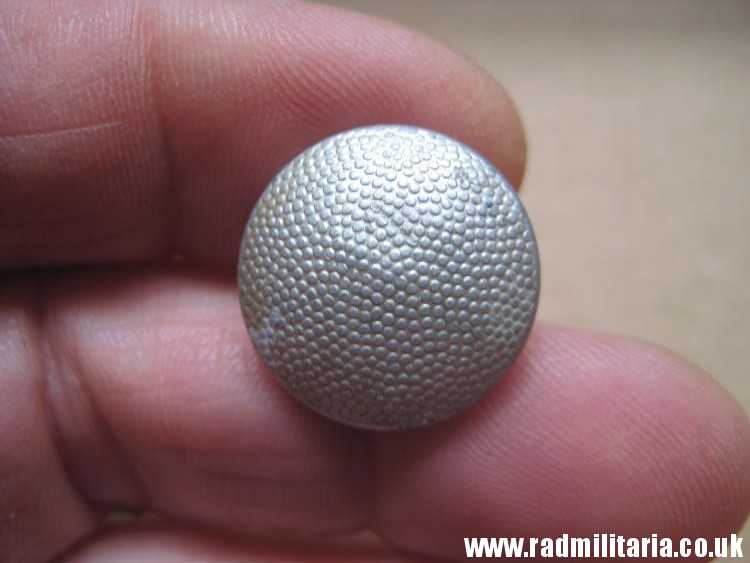 & WW2 German WAFFEN SS Tunic BUTTON - RZM 629/39 SS, very RARE !! - Image 14