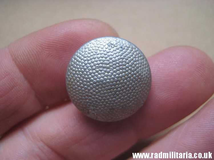& WW2 German WAFFEN SS Tunic BUTTON - RZM 629/39 SS, very RARE !! - Image 15