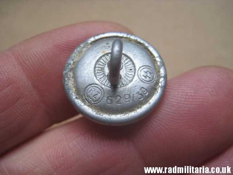 & WW2 German WAFFEN SS Tunic BUTTON - RZM 629/39 SS, very RARE !! - Image 16