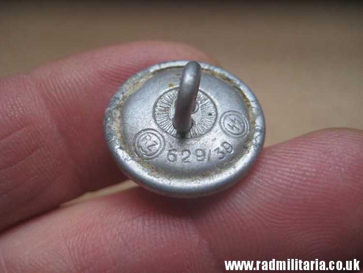 & WW2 German WAFFEN SS Tunic BUTTON - RZM 629/39 SS, very RARE !! - Image 17