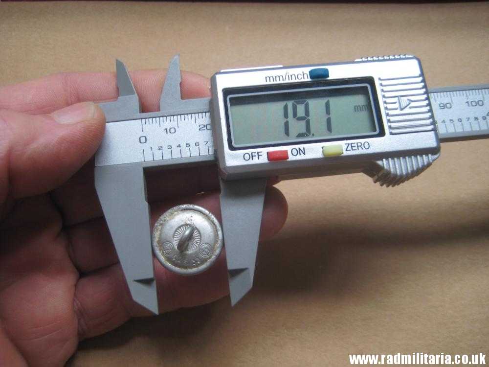 & WW2 German WAFFEN SS Tunic BUTTON - RZM 629/39 SS, very RARE !! - Image 22