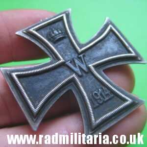 & original WW1 German IRON CROSS 2nd class - damaged.