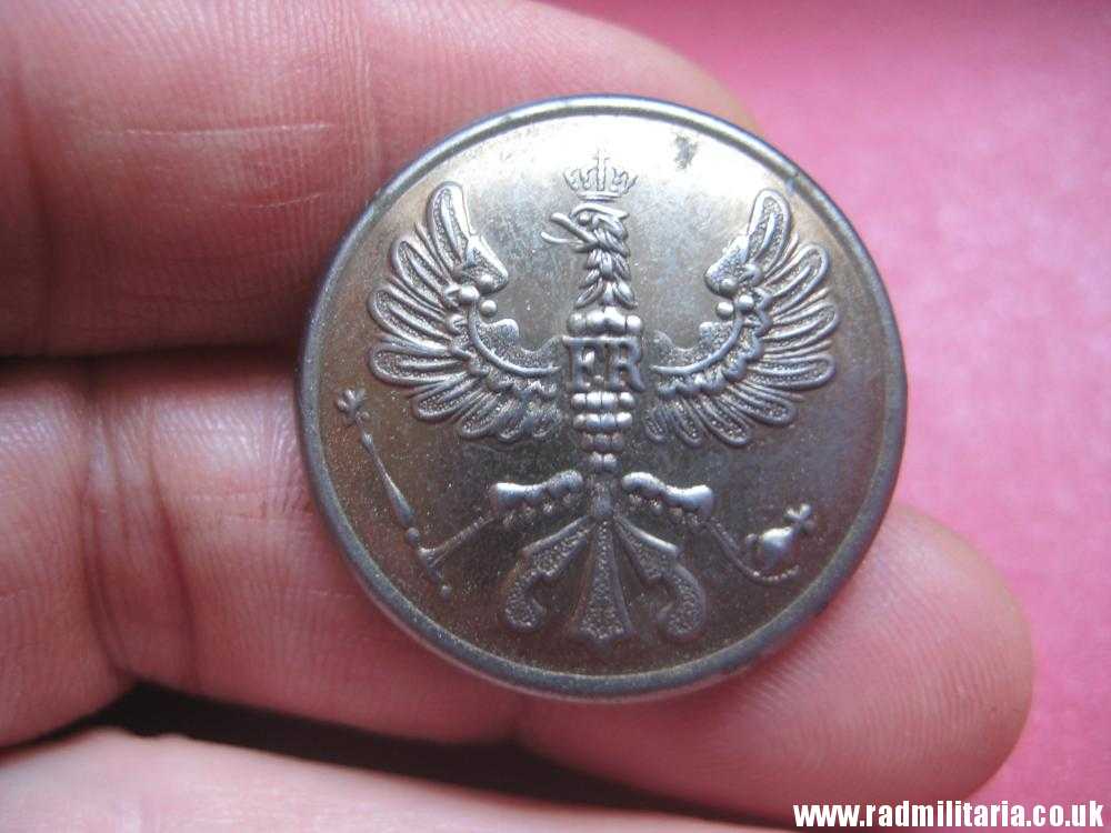 & WW1 German Army large MILITARY BUTTON with eagle, German soldiers collar button. - Image 2