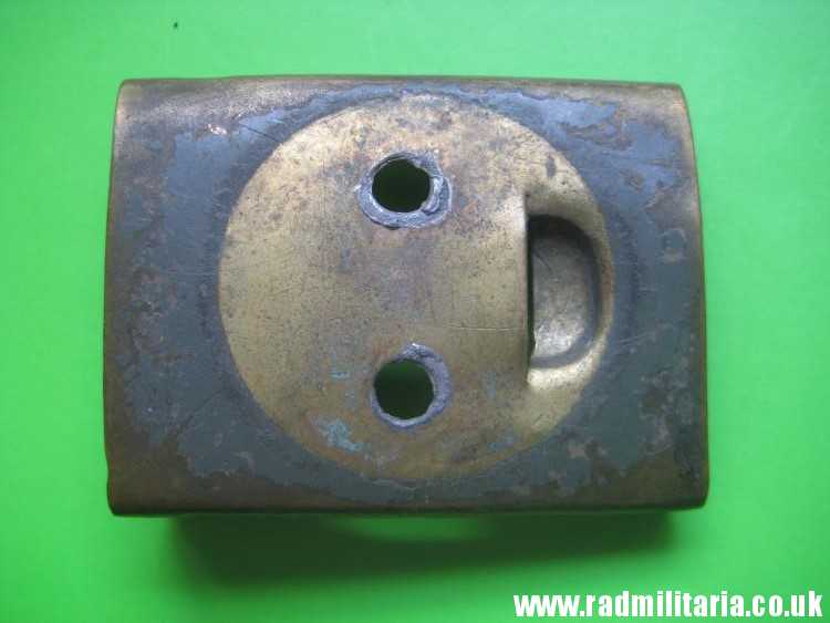 & WW1 original German BELT BUCKLE pattern 1895 made of brass with lost nickel center.