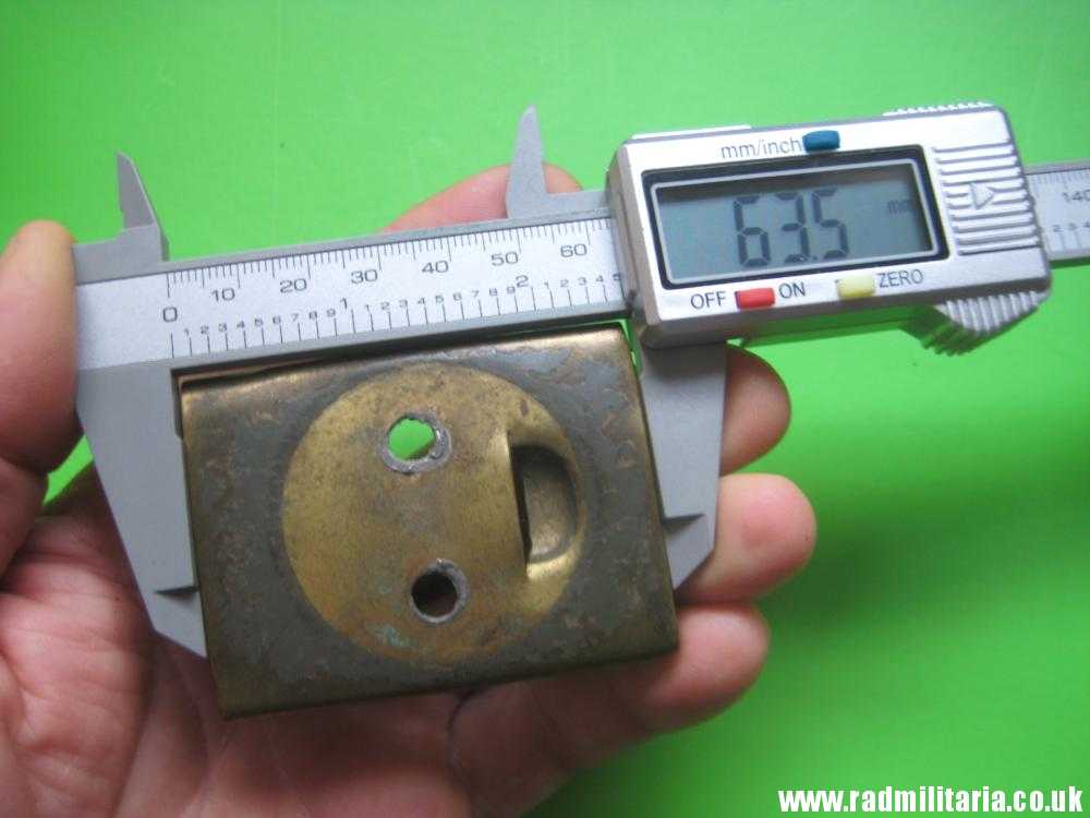 & WW1 original German BELT BUCKLE pattern 1895 made of brass with lost nickel center. - Image 10