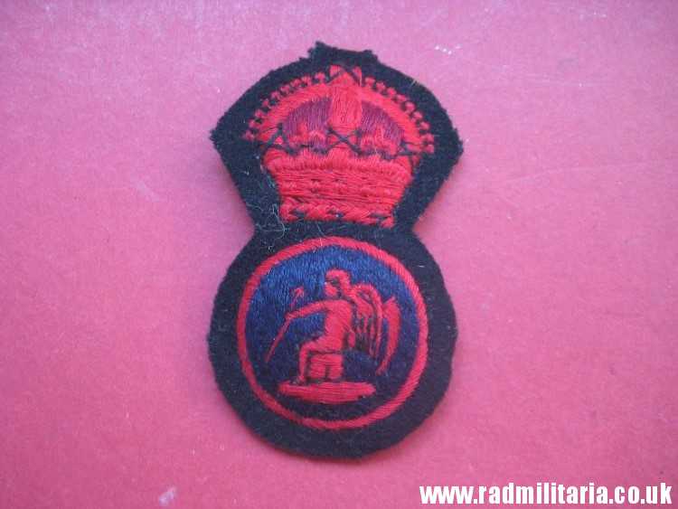 & WW2? unknown British PATCH cap badge? with King's Crown. Good condition. - Image 6