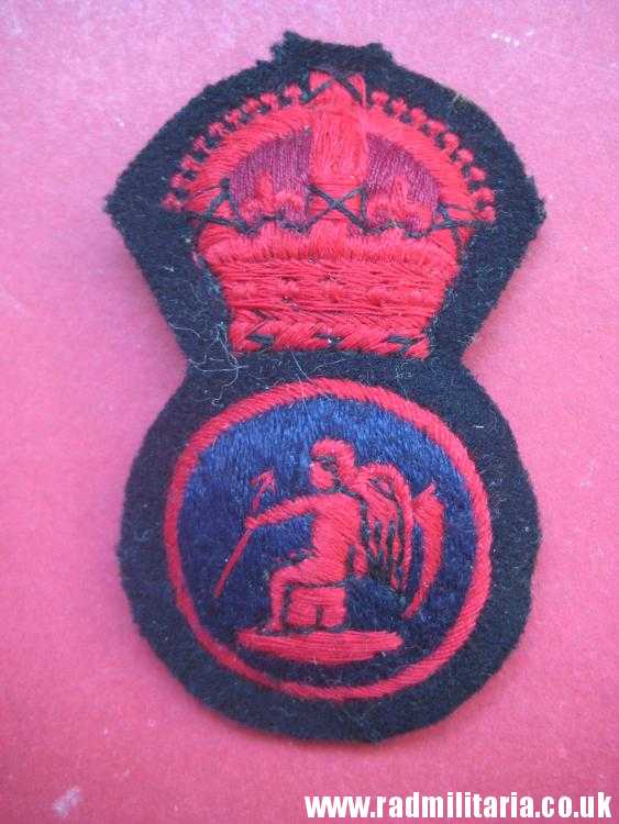 & WW2? unknown British PATCH cap badge? with King's Crown. Good condition. - Image 7