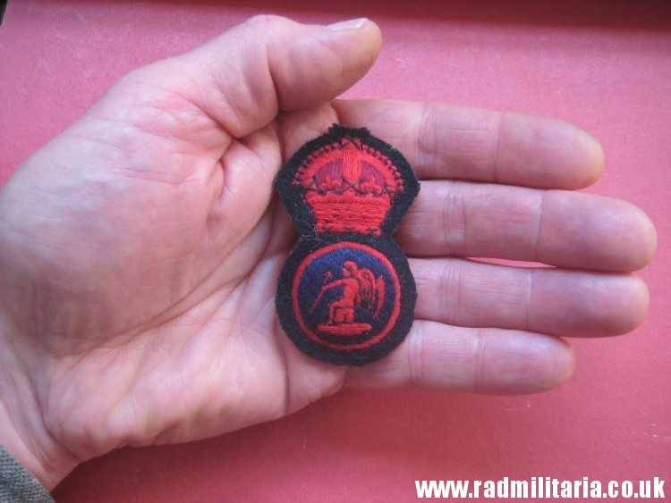 & WW2? unknown British PATCH cap badge? with King's Crown. Good condition. - Image 13