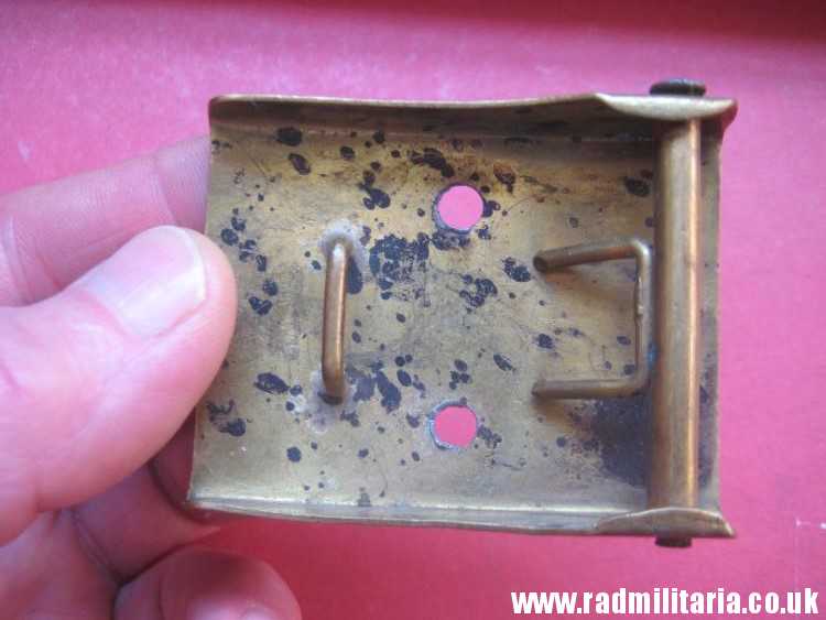 & WW1 original German/Prussian BELT BUCKLE made of brass with lost nickel center. - Image 3