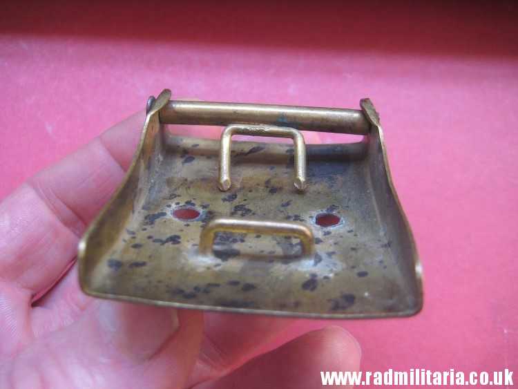 & WW1 original German/Prussian BELT BUCKLE made of brass with lost nickel center. - Image 8