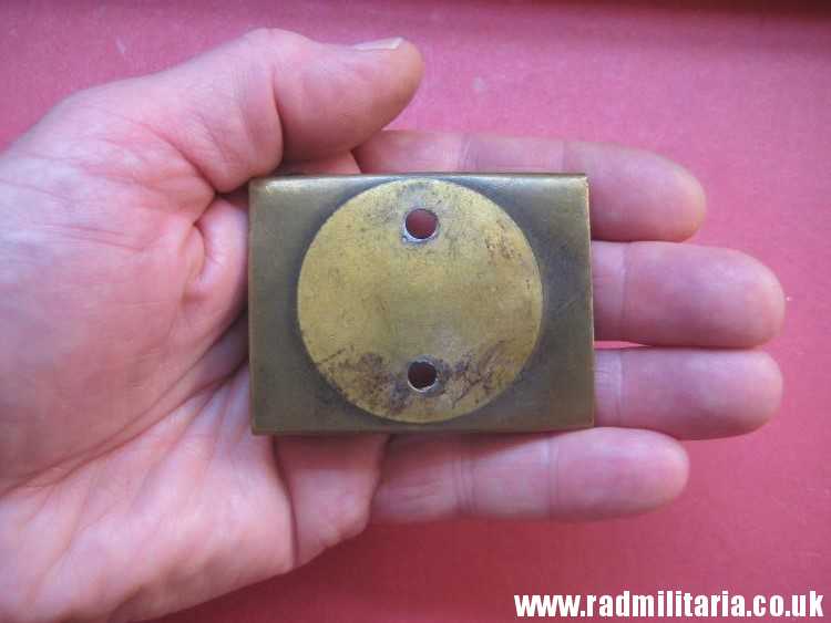 & WW1 original German/Prussian BELT BUCKLE made of brass with lost nickel center.
