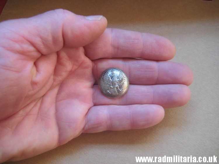 & WW1 Polish MILITARY BUTTON with eagle: I Korpus Polski w Rosji - maker: Kopiejkin Pietrograd Russia, very rare !! - Image 11