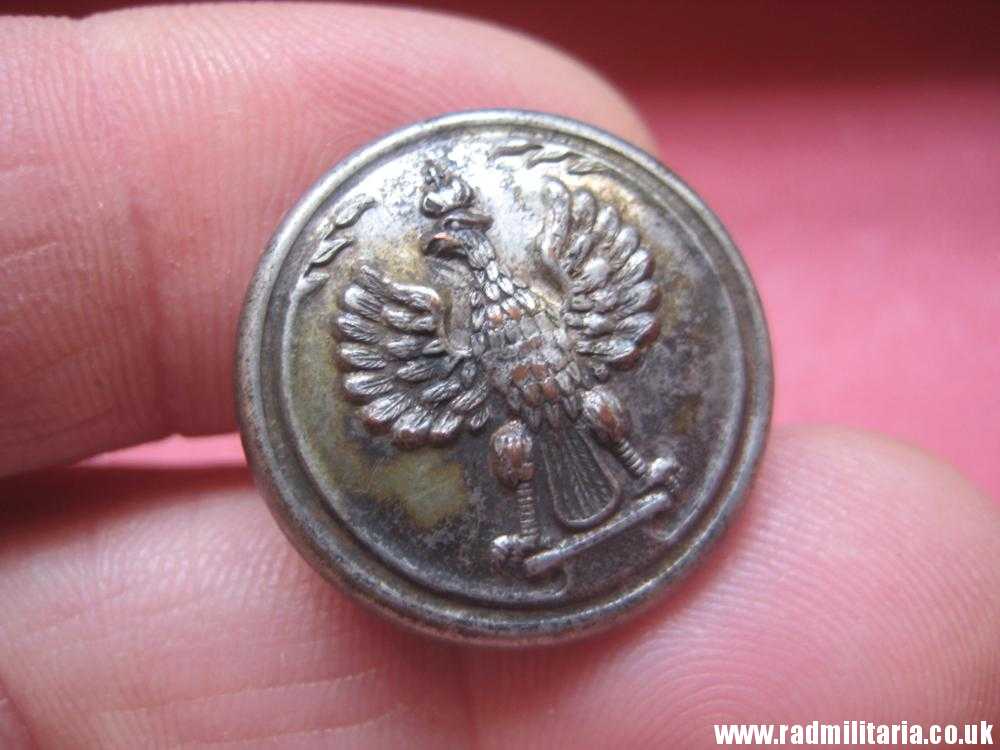 & WW1 Polish MILITARY BUTTON with eagle: I Korpus Polski w Rosji - maker: Kopiejkin Pietrograd Russia, very rare !! - Image 2