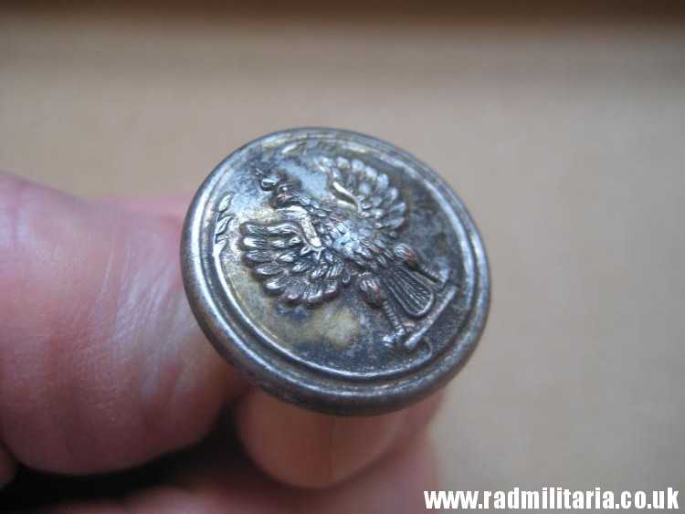 & WW1 Polish MILITARY BUTTON with eagle: I Korpus Polski w Rosji - maker: Kopiejkin Pietrograd Russia, very rare !! - Image 16