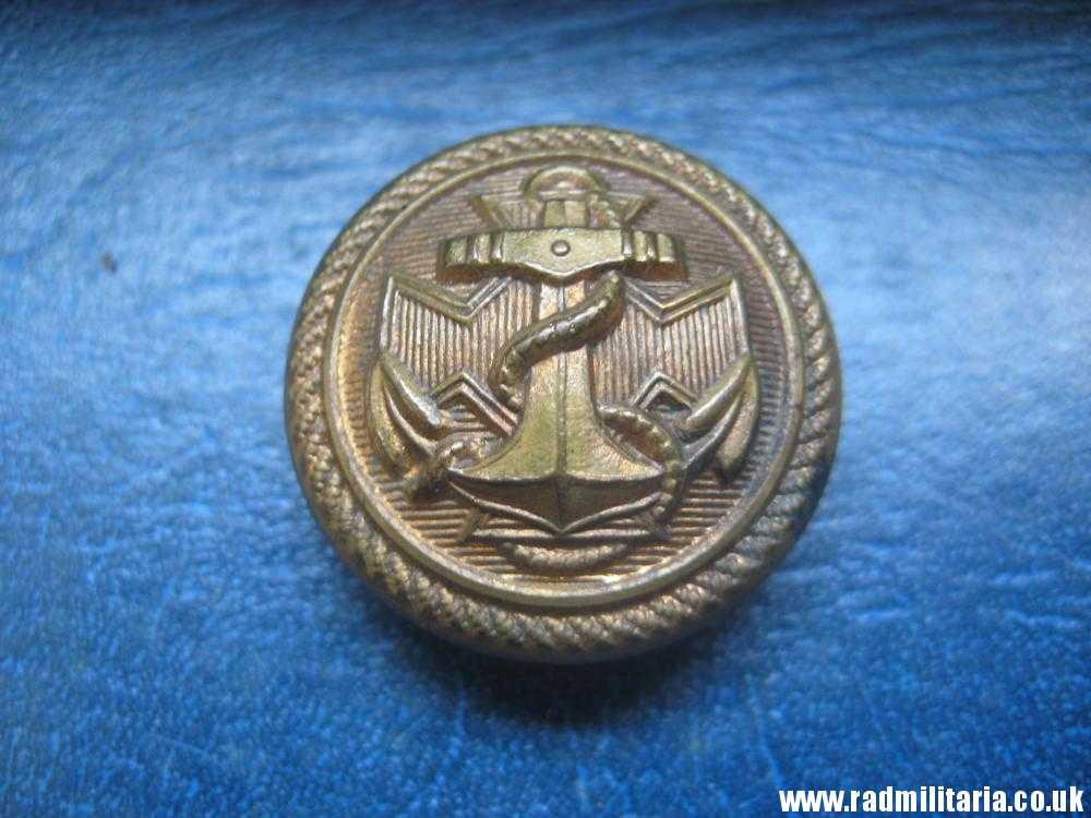 & WW2 original Polish Navy MILITARY BUTTON - Marynarka Wojenna, maker: GAUNT LONDON. - Image 2
