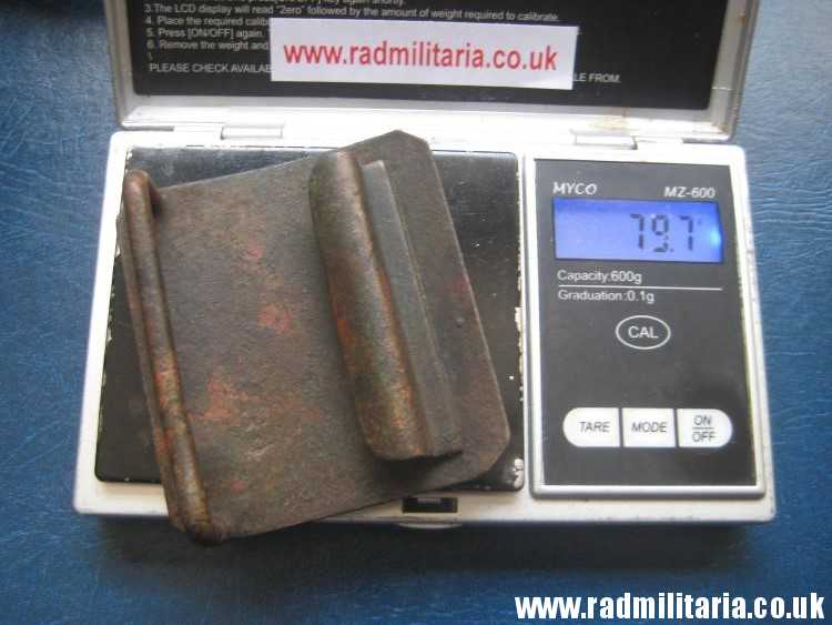 & unknown BELT BUCKLE made of brass - metal detecting find. - Image 13