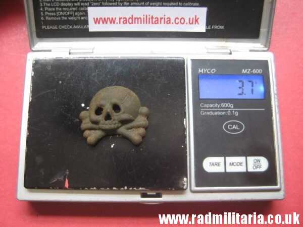 & WW2 original SS SKULL BADGE - DEATH HEAD Cap BADGE metal detecting 15 SS DIV. "LETTLAND" rare - Image 14
