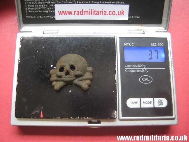 & WW2 original SS SKULL BADGE - DEATH HEAD Cap BADGE metal detecting 15 SS DIV. "LETTLAND" rare - Image 14