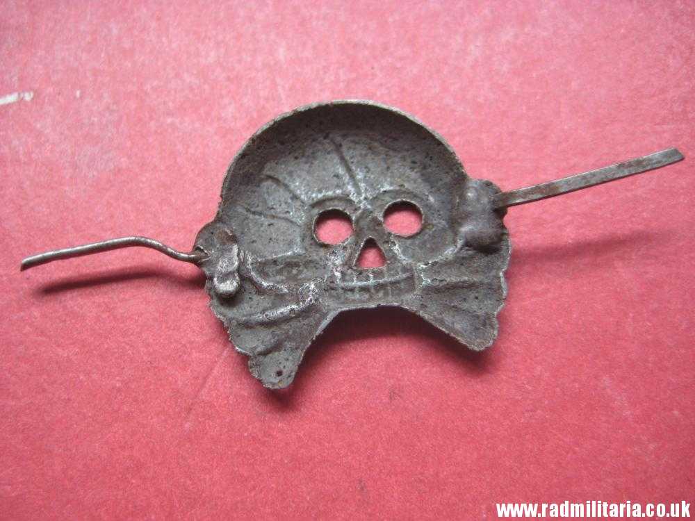 & WW2 original German SKULL BADGE genuine Panzer Collar BADGE - metal detecting find. - Image 3