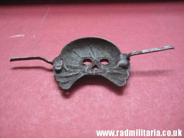 & WW2 original German SKULL BADGE genuine Panzer Collar BADGE - metal detecting find. - Image 5