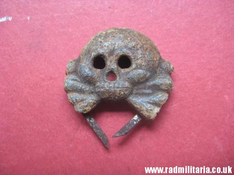& WW2 original German zinc SKULL BADGE genuine Panzer Collar BADGE - metal detecting find. - Image 3