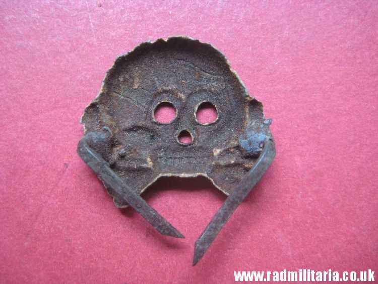 & WW2 original German zinc SKULL BADGE genuine Panzer Collar BADGE - metal detecting find. - Image 4