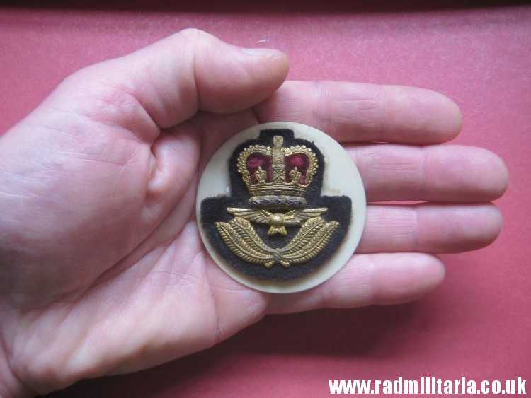 & post WW2 Royal Air Force CAP BADGE RAF original good quality Warrant Officer's BADGE, genuine - Image 2