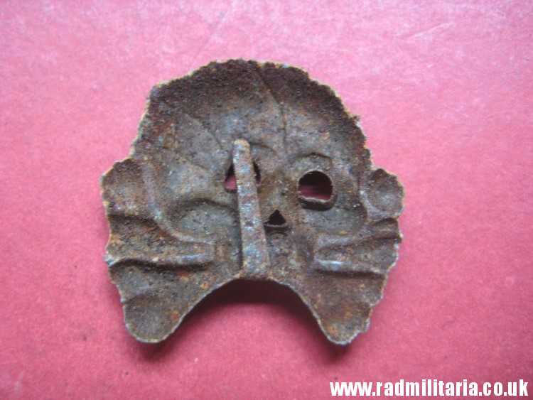 & WW2 original German zinc SKULL BADGE genuine Panzer Collar BADGE - metal detecting find. - Image 3