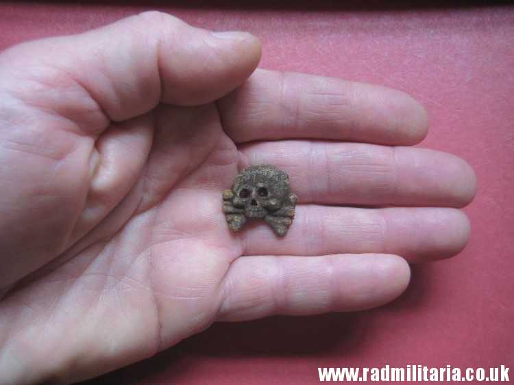 & WW2 original German zinc SKULL BADGE genuine Panzer Collar BADGE - metal detecting find. - Image 6