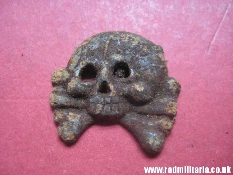 & WW2 original German zinc SKULL BADGE genuine Panzer Collar BADGE - metal detecting find. - Image 8