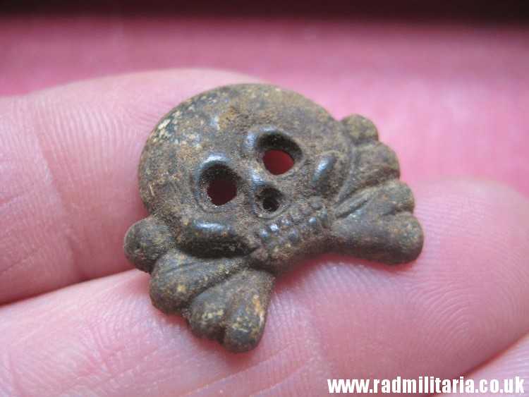 & WW2 original German zinc SKULL BADGE genuine Panzer Collar BADGE - metal detecting find. - Image 2
