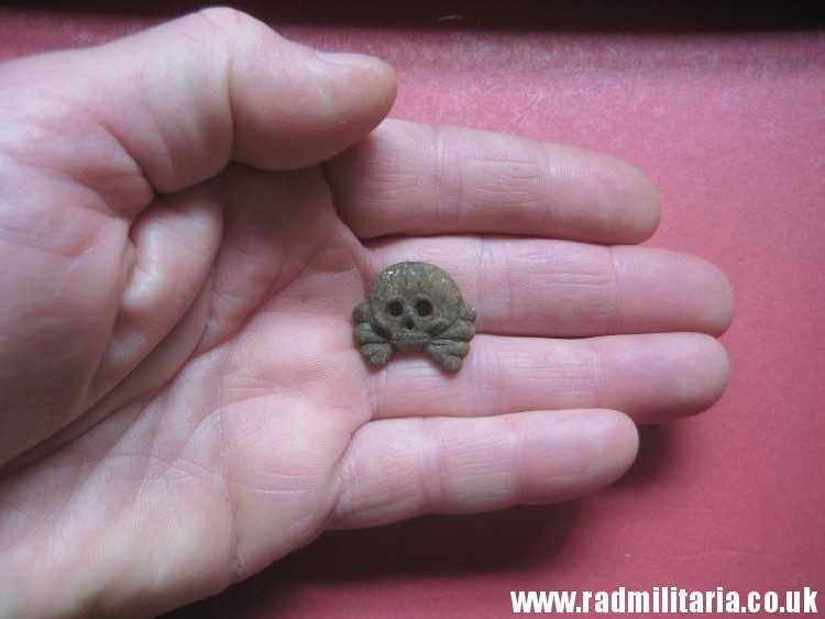 & WW2 original German zinc SKULL BADGE genuine Panzer Collar BADGE - metal detecting find. - Image 7